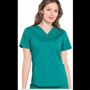 Cherokee Workwear Professionals Women's Scrub Set